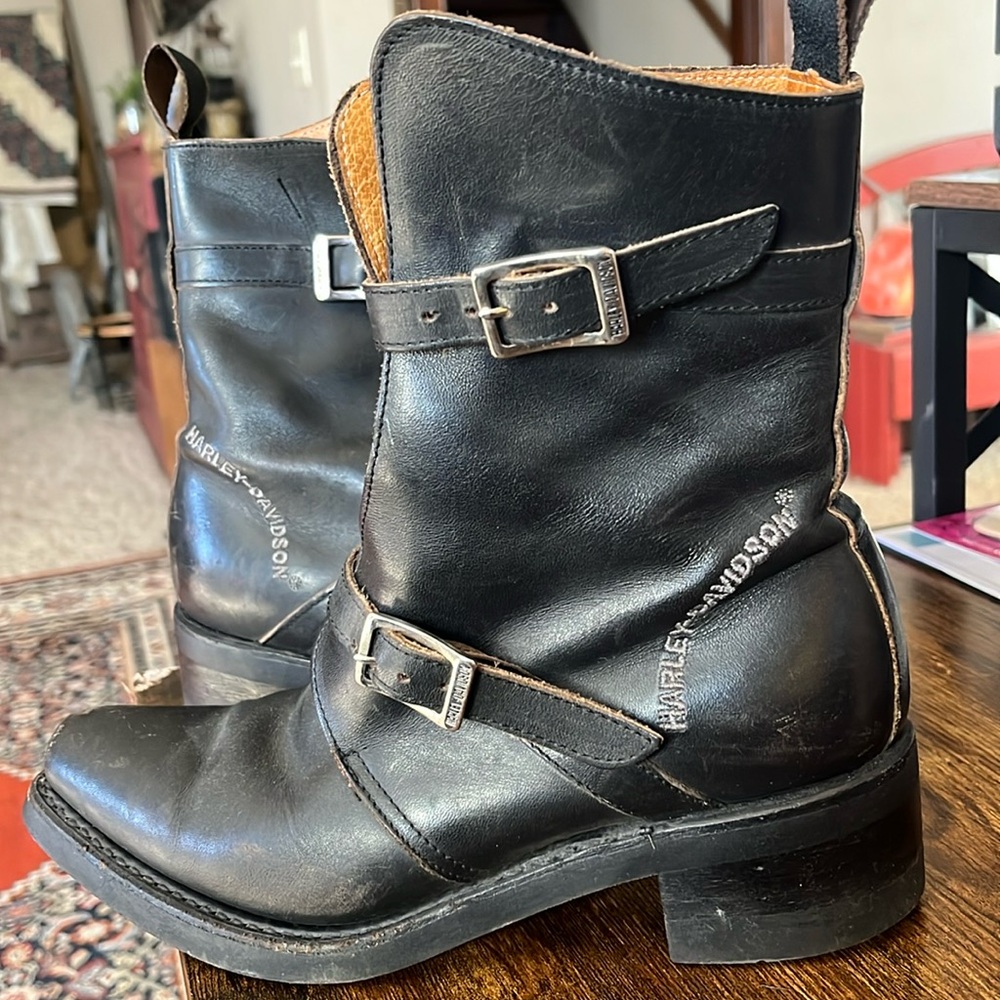 Women’s Harley Davidson boots